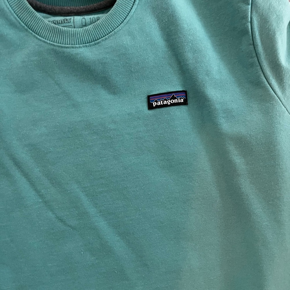 Crewneck sweatshirt
